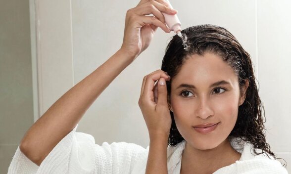 glycolic-acid-for-scalp-featured-093021_proc.jpg